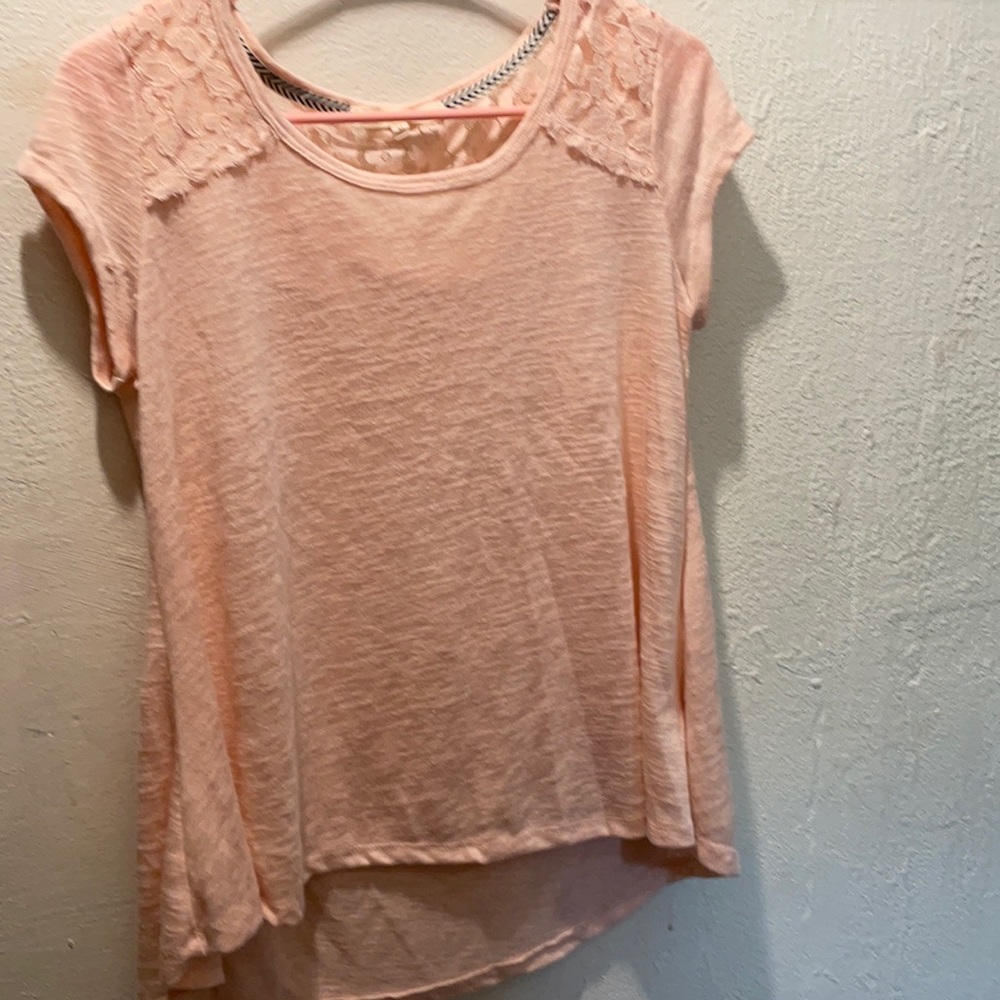 Rewind, pink blouse